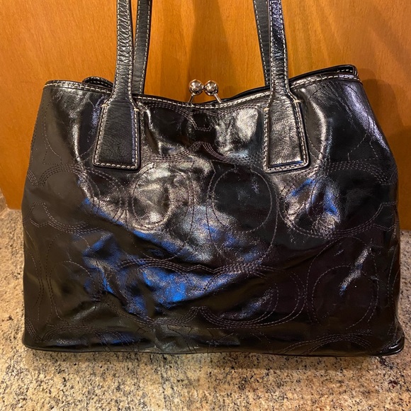 EUC Coach Black kisslock shoulder bag - Picture 2 of 11